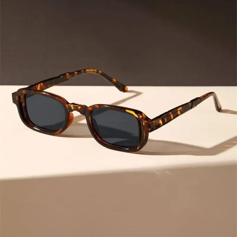 Luxurious Rectangle Sunglasses - Vintage Fashion Enthusiasts recension och pris