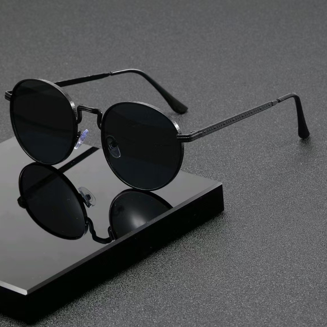 Fashion Classic Round Sunglass - Vintage Outdoor Fashion recension och pris